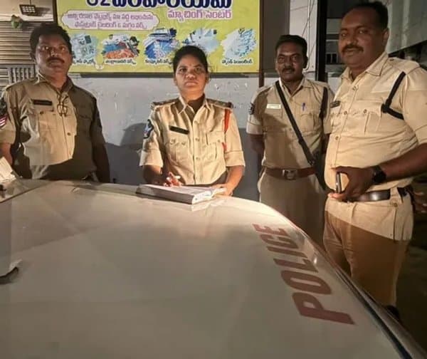 గన్నవరంలో పోలీసుల రాత్రి గస్తీ - Udayam Digital