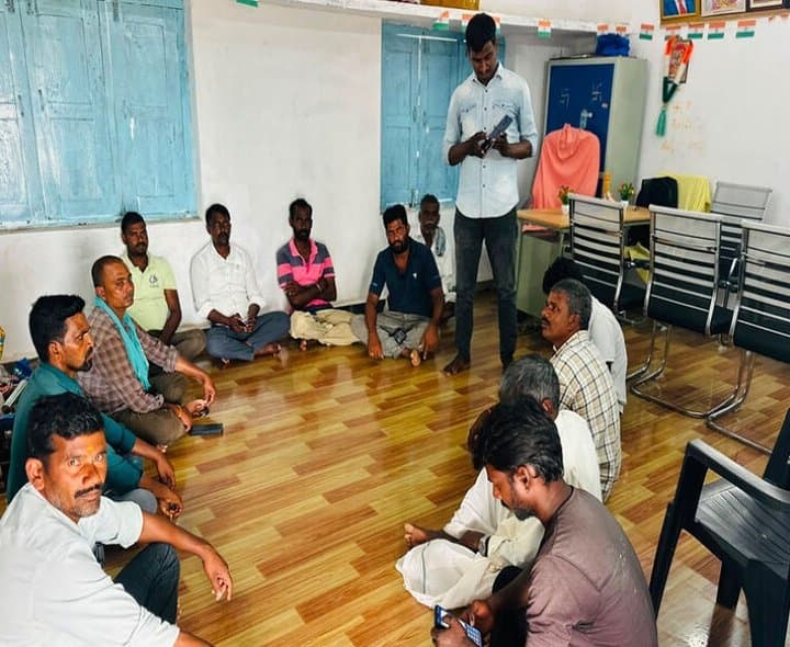 రైతులకు ఫర్టిలైజర్‌ యాప్‌పై అవగాహన