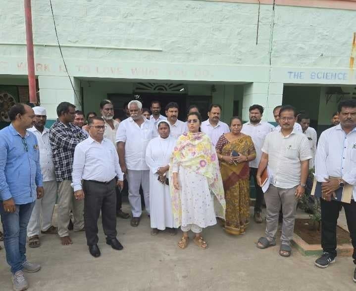 మాచర్లలో స్ట్రాంగ్ రూమ్‌ల తనిఖీ - Udayam