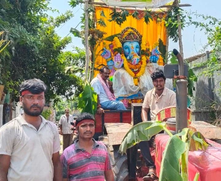 మండవల్లిలో ఘనంగా వినాయక విగ్రహాల నిమజ్జనం - Udayam