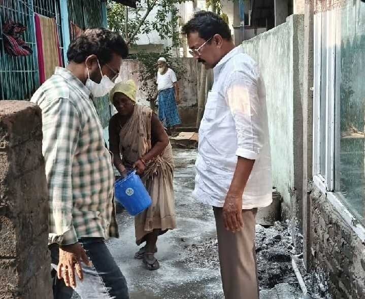 మలికిపురంలో దోమల నివారణ చర్యలు - Udayam