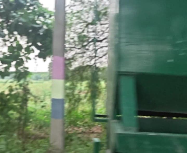 గుంతలమయంగా గూడెం-ఇందుర్తి రహదారి - Udayam