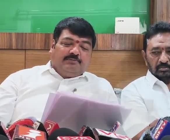 ఎంజీఎం సమస్యలపై నరేందర్‌ ఆగ్రహం - Udayam