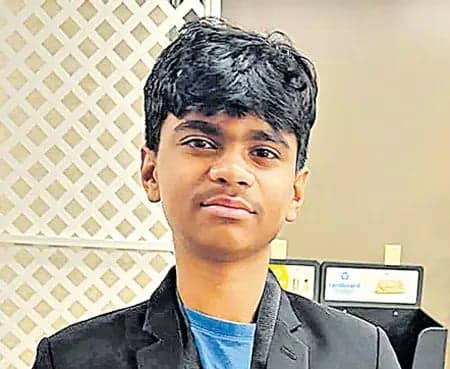 సాట్‌ పరీక్షలో తెలుగు తేజం అశ్రిత్‌ అరుదైన రికార్డు