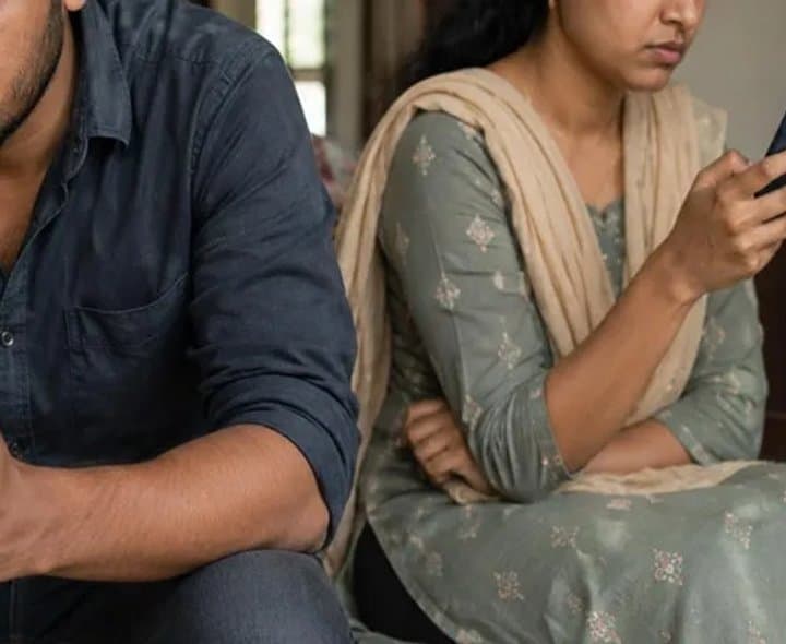 ఫోన్‌ బ్లాక్‌తో యువకుడి మృతి