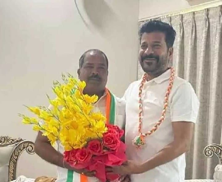 కాంగ్రెస్‌ కార్యక్రమాలకు పురుమళ్ల వర్గం దూరం