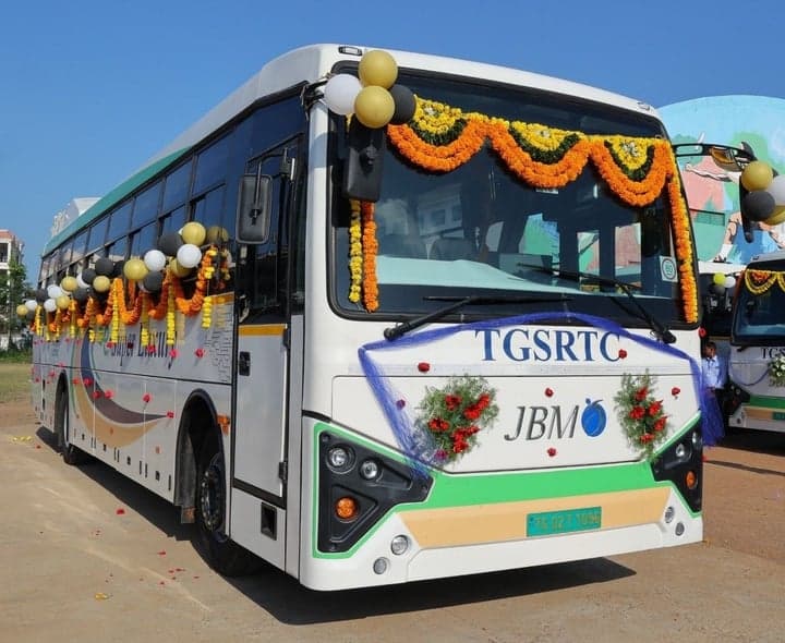 దసరాకు ఊరెళ్లే వారికి TGSRTC ప్రత్యేక సౌకర్యం.. బస్సు మీ దగ్గరకే