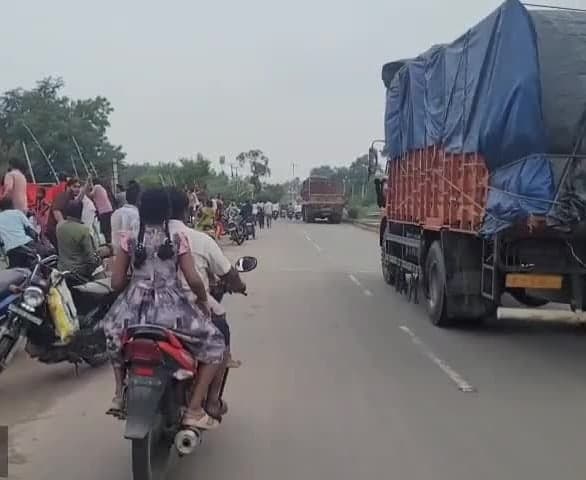 మెట్‌పల్లిలో కొనసాగుతున్న వినాయక నిమజ్జనాలు - Udayam