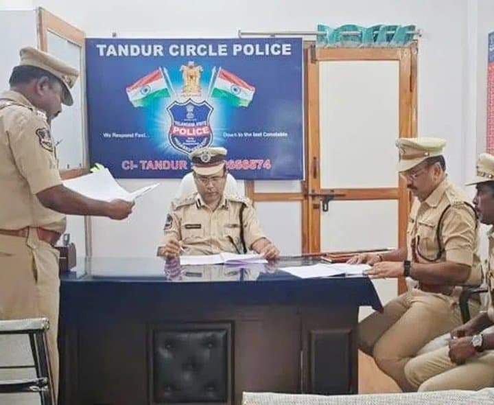 బాధితులకు సత్వర న్యాయం అందించాలి: సీపీ అంబర్ కిశోర్ ఝా