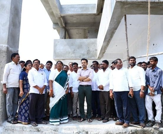 ములుగు మోడల్ బస్‌స్టాండ్ పనులు త్వరగా పూర్తి చేయాలి: మంత్రి సీతక్క