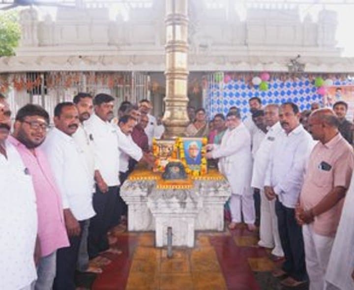 హుస్నాబాద్‌లో జాతీయ చేనేత దినోత్సవం - gallery image 2