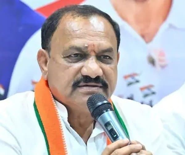 హరీశ్ రావు చేరికపై ఆలోచిస్తాం: టీపీసీసీ చీఫ్ మహేశ్ కుమార్