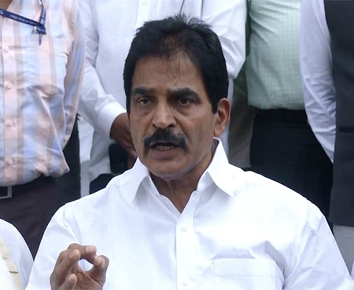మోదీ, అమిత్ షా ఇళ్ల ముందు ధర్నా చేస్తాం: కాంగ్రెస్ ఎంపీ