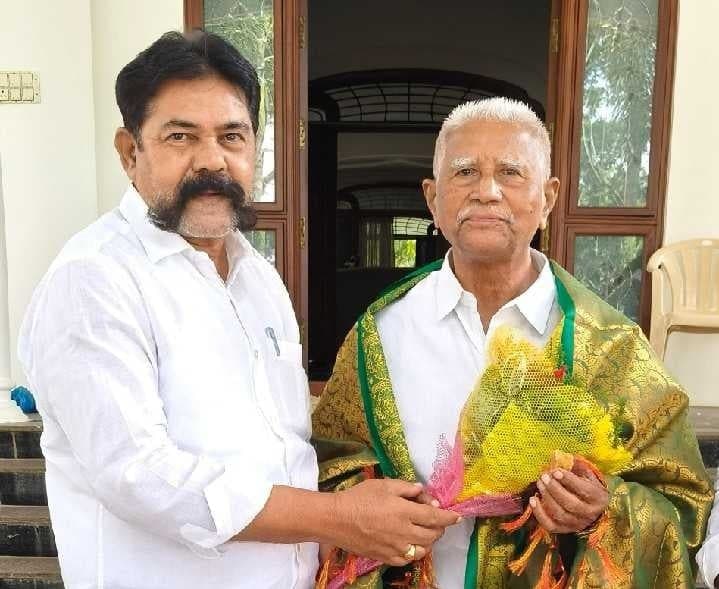ప్రొద్దుటూరు వైస్ ఛైర్మన్‌పై ఉత్కంఠ - Udayam