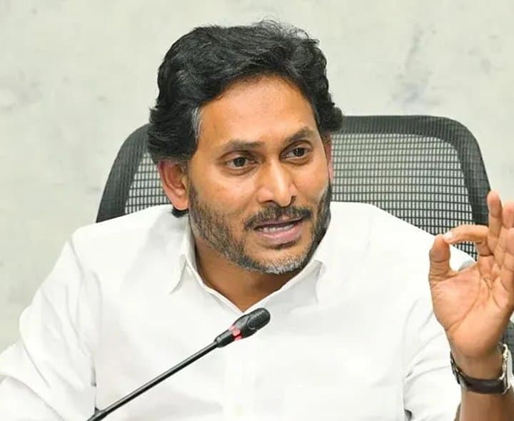 రేపు జగన్‌ కీలక మీడియా సమావేశం