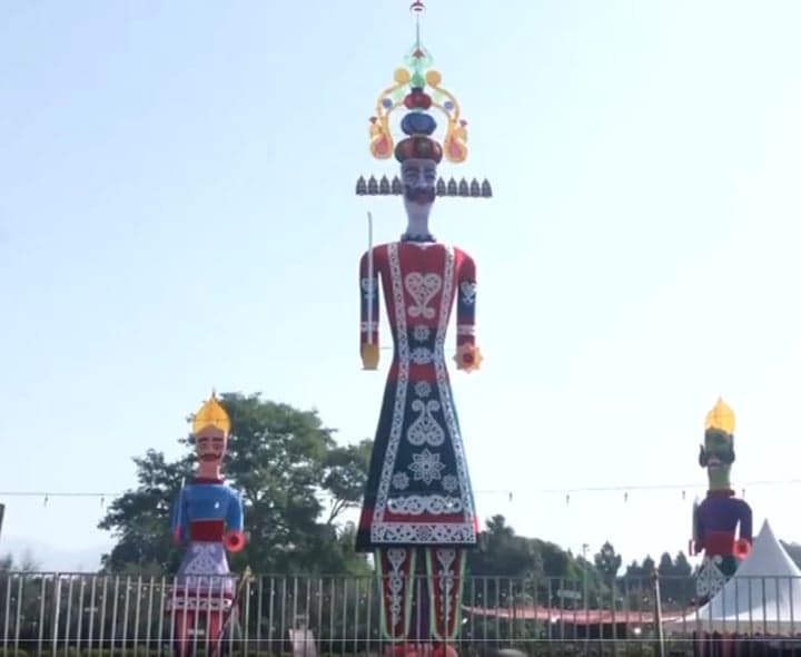 డెహ్రాడూన్‌లో దసరాకు 181 అడుగుల రావణ దహనం