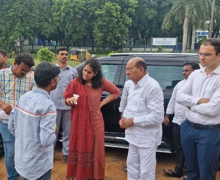 క్రికెట్ స్టేడియం కోసం స్థల పరిశీలన - Udayam