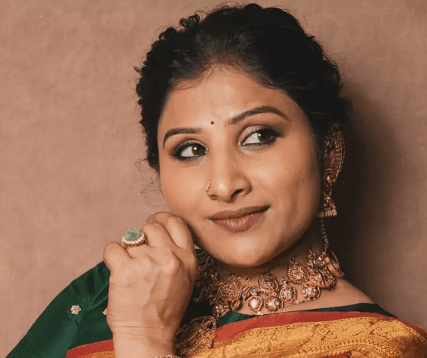 మైక్రో ఫైనాన్స్ స్కామ్: మంగ్లీపై గిరిజన జేఏసీ సంచలన ఆరోపణలు - Udayam Digital