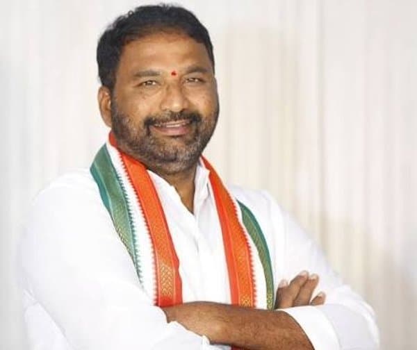 మంత్రి వాకిటి శ్రీహరికి అస్వస్థత: ఆసుపత్రిలో చేరిక