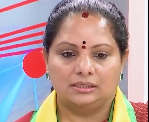 BRSతో కలిసి పనిచేసే ప్రసక్తే లేదు: కవిత
