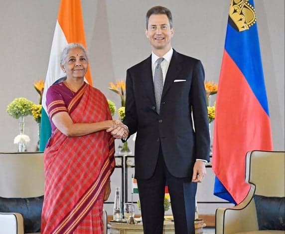 లీచ్టెన్‌స్టెయిన్ యువరాజుతో సీతారామన్ భేటీ