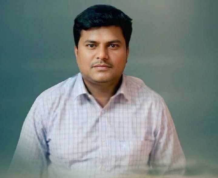 నిమజ్జన ప్రాంతాల్లో ఈతగాళ్ల సేవలు - Udayam
