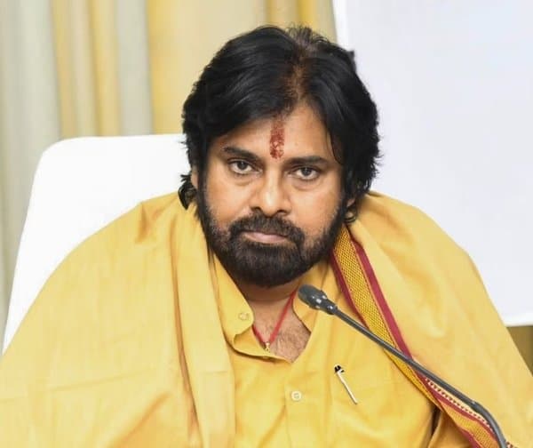 సోషల్ మీడియా దుర్వినియోగంపై పవన్ కల్యాణ్ హెచ్చరిక