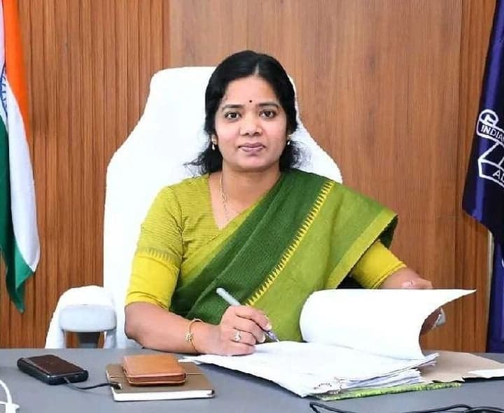 సెలవులపై మార్కాపురం కలెక్టర్‌ కీలక ఆదేశాలు - Udayam