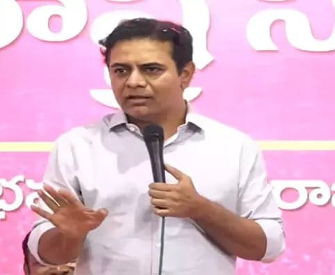 రేడియల్‌ రోడ్ల టెండర్లను రద్దు చేయండి: సీఎం రేవంత్‌కు కేటీఆర్‌ లేఖ
