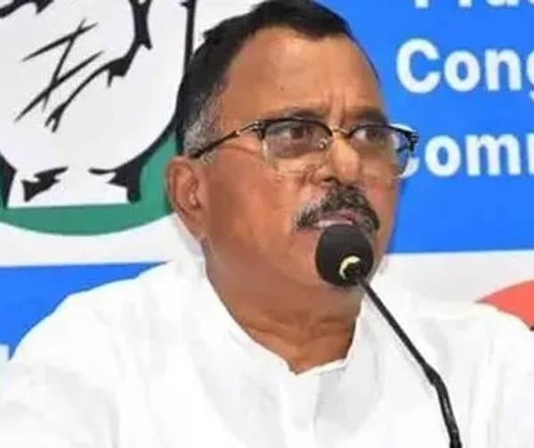 వ్యక్తిగత సమస్యలను పార్టీపై రుద్దకండి: మల్లు రవి వార్నింగ్