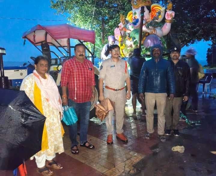 వినాయక నిమజ్జనాలపై పోలీసుల నిఘా - Udayam