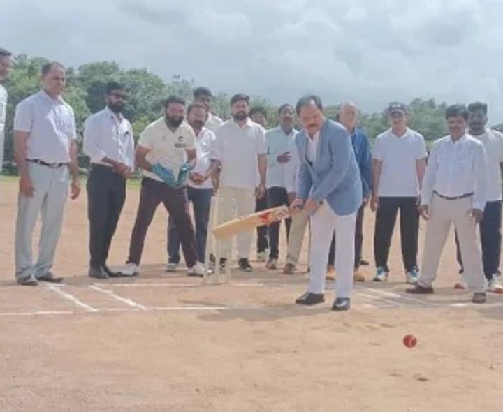 న్యాయవాదుల క్రికెట్ పోటీలు