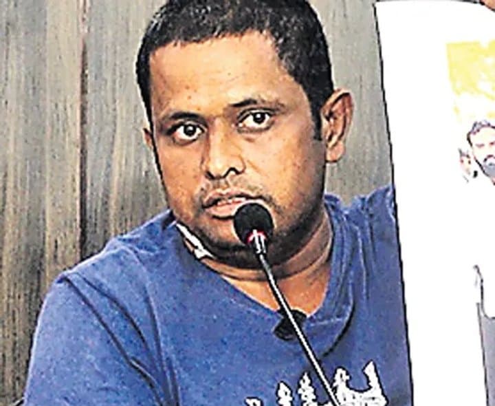 కామెంట్‌పై చిత్రహింసల ఆరోపణ