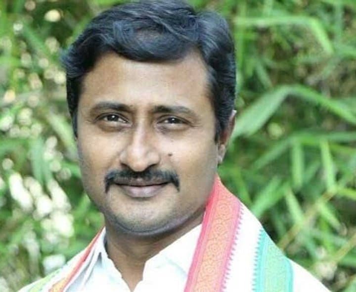నల్గొండ రైల్వే సమస్యలు పరిష్కరించాలి: ఎంపీ