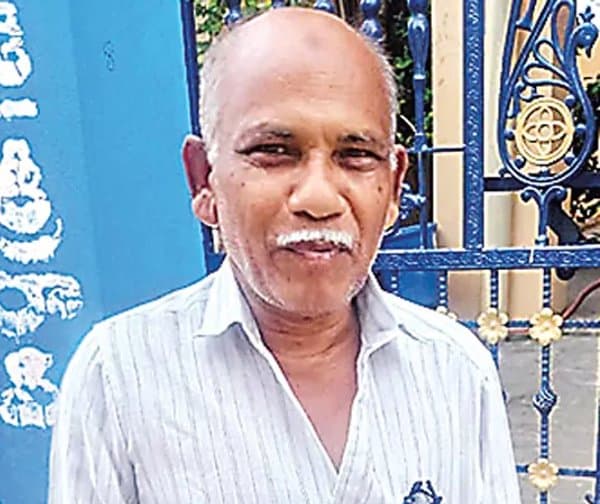 పాతికేళ్ల నాటి అప్పు తీర్చిన మిత్రుడు