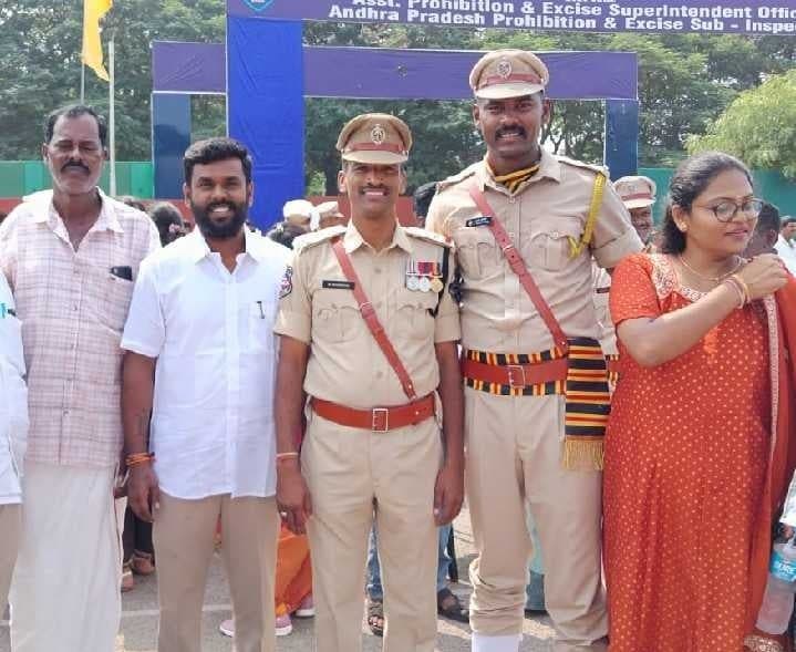 SIగా మదనపల్లె యువకుడు - Udayam