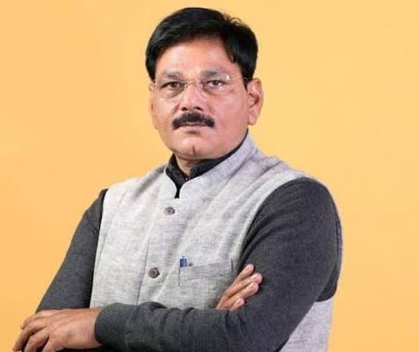 విమానాశ్రయంలో ఎమ్మెల్యే ఆకస్మిక తనిఖీ - Udayam Digital