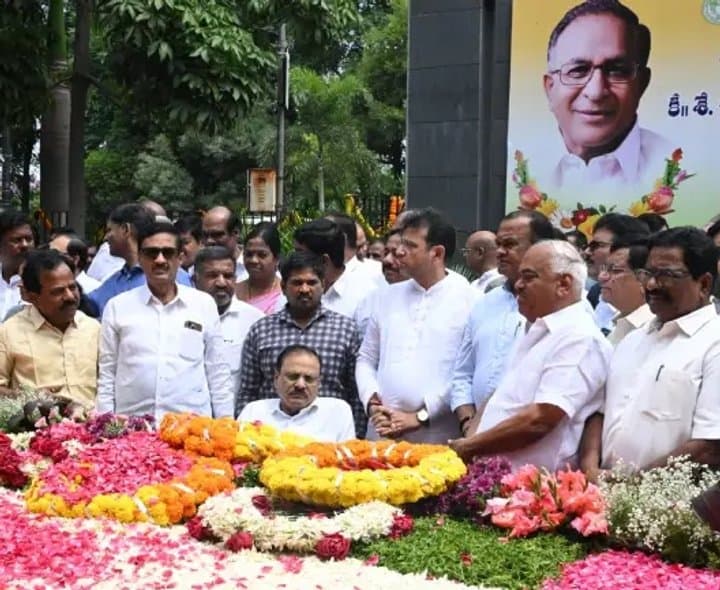 జైపాల్‌రెడ్డి వర్ధంతి సందర్భంగా ప్రముఖుల నివాళులు