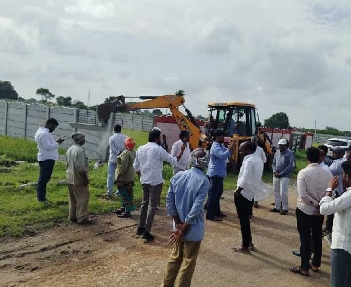 బొంద వాగు ఆక్రమణపై చర్యలు - Udayam