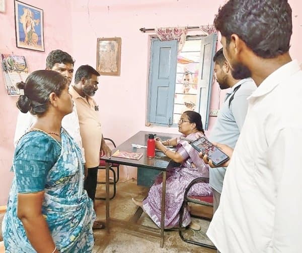 ఆన్‌లైన్‌లో బుక్ చేసినా దక్కని యూరియా - Udayam Digital