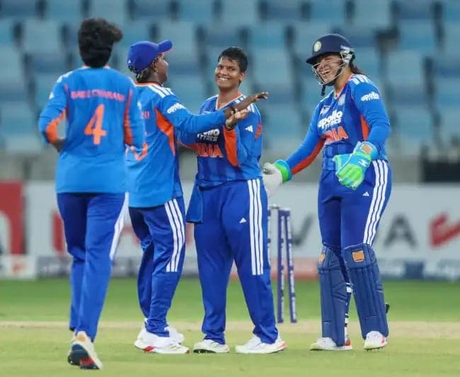 మహిళల ఆసియా కప్‌ విజేత భారత్‌