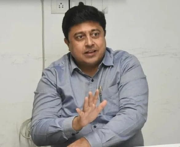 నాగ్‌పూర్ ఎమ్మెల్సీగా అభిజిత్ గెలుపు