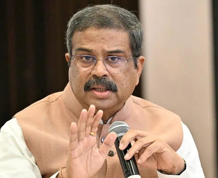 రాహుల్‌పై విరుచుకుపడ్డ ధర్మేంద్ర ప్రధాన్