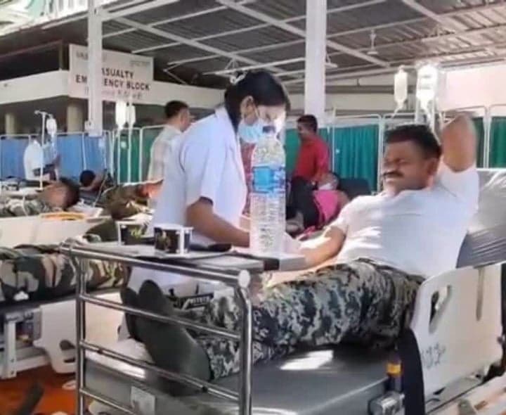 మణిపూర్‌లో 65 మంది బీఎస్ఎఫ్ సిబ్బందికి అస్వస్థత