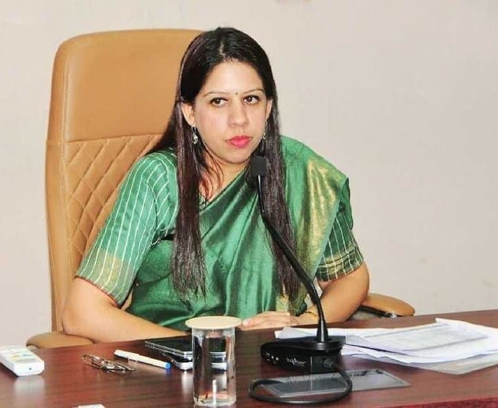 ఆధార్ లేని పిల్లలను అంగన్వాడీల్లో ఉంచొద్దు