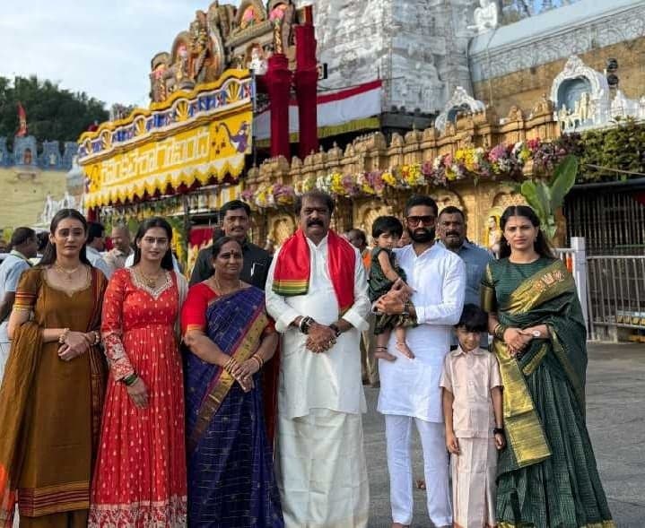 తిరుమల శ్రీవారి సన్నిధిలో ఎమ్మెల్యే  - Udayam