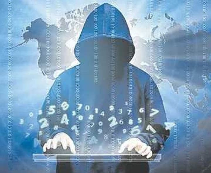 డాలర్ల ఆశతో.. కోట్ల మోసం! - Udayam