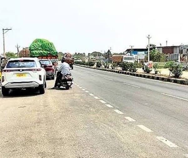 బైపాస్ రహదారిపై మృత్యుఘోష