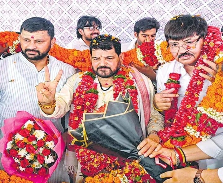 బ్రిజ్‌భూషణ్‌కు కోర్టు ఊరట