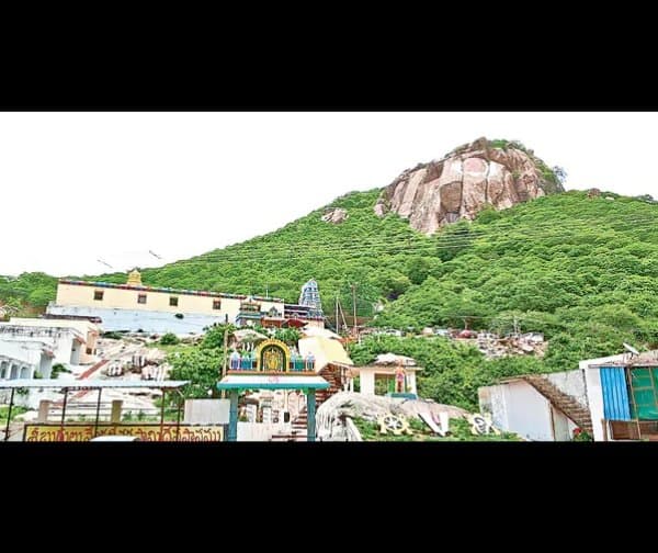 చిల్పూర్‌గుట్టలో కొరవడిన ప్రగతి